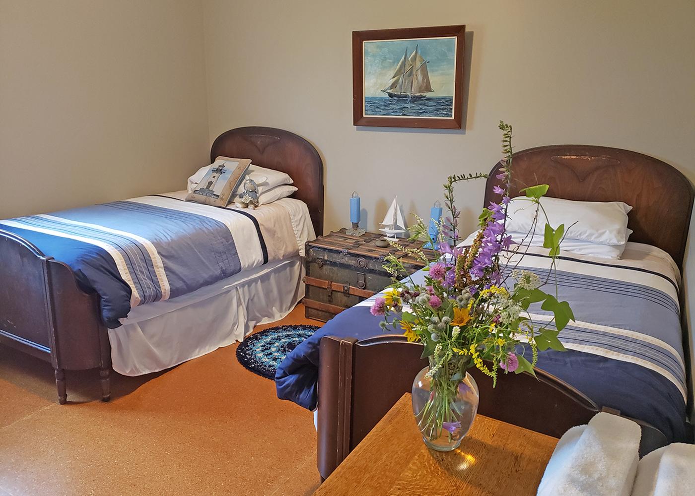 North Easterner room two twin beds, nautical feel